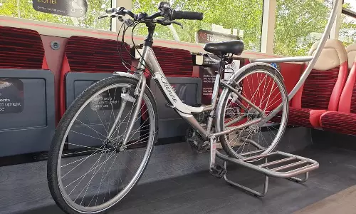 അബൂദബിയിലെ ബസുകളിൽ സൈക്കിളുമായി യാത്ര ചെയ്യാൻ സൗകര്യം ഏർപ്പെടുത്തി അബൂദബിയിലെ ബസുകളിൽ സൈക്കിളുമായി യാത്ര ചെയ്യാൻ സൗകര്യം ഏർപ്പെടുത്തി