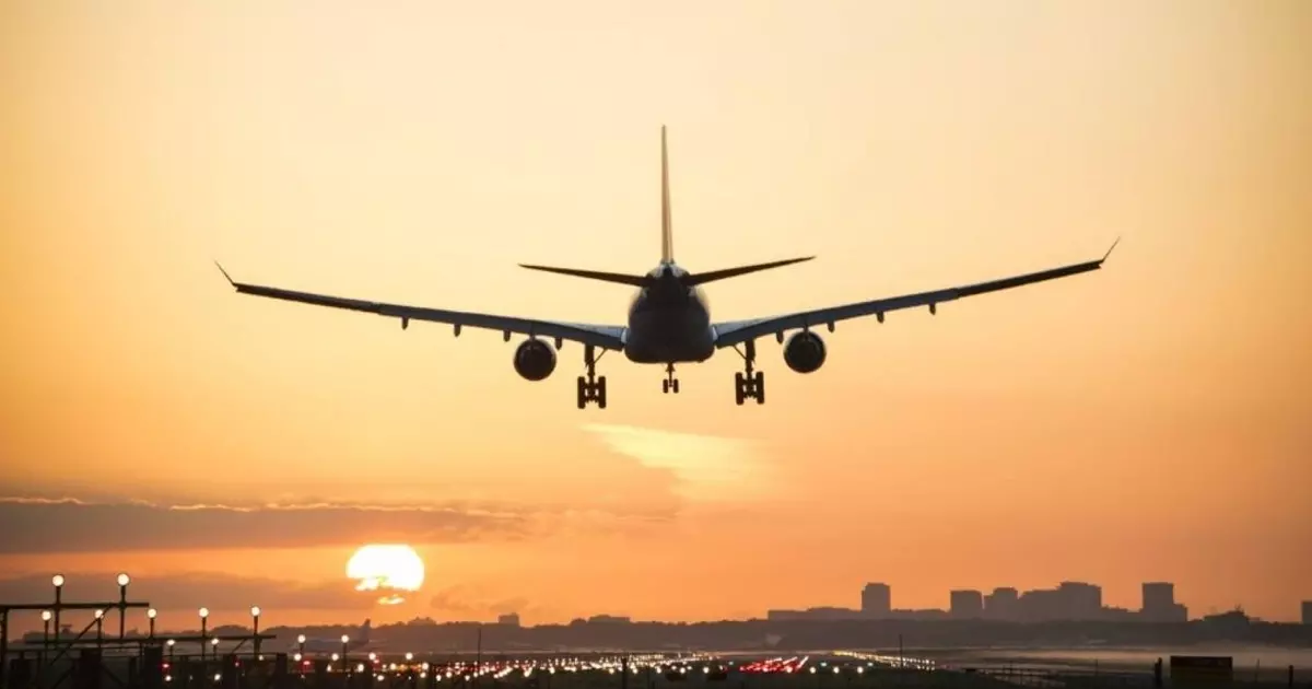 വിമാനത്തില്‍ 15കാരനെ പീഡിപ്പിച്ചെന്ന് പരാതി: എയര്‍ഇന്ത്യ എക്സ്‍പ്രസ് ജീവനക്കാരനെതിരെ പോക്സോ കേസ്