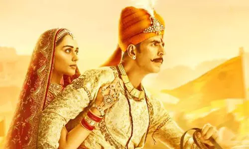 കാണാൻ ആളു വേണ്ടേ; അക്ഷയ് കുമാർ ചിത്രം പ്രദർശനം നിർത്തുകയാണെന്ന് തിയേറ്ററുടമകൾ കാണാൻ ആളു വേണ്ടേ; അക്ഷയ് കുമാർ ചിത്രം പ്രദർശനം നിർത്തുകയാണെന്ന് തിയേറ്ററുടമകൾ