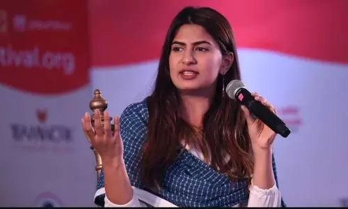 മുസ്ലിംകളായതുകൊണ്ട് ആർക്കും പ്രശ്നമില്ല, നിശബ്ദരായിരിക്കുന്നവർ എന്തൊരു നാണക്കേടാണ്!; ഉത്തർപ്രദേശിലെ പൊളിച്ചുനീക്കൽ നടപടിയിൽ ഗുർമെഹർ കൗർ മുസ്ലിംകളായതുകൊണ്ട് ആർക്കും പ്രശ്നമില്ല, നിശബ്ദരായിരിക്കുന്നവർ എന്തൊരു നാണക്കേടാണ്!; ഉത്തർപ്രദേശിലെ പൊളിച്ചുനീക്കൽ നടപടിയിൽ ഗുർമെഹർ കൗർ