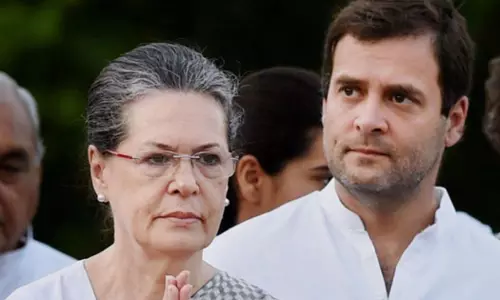 കോണ്ഗ്രസിന് വീണ്ടും തലവേദനയായി നാഷണല് ഹെറാള്ഡ് കേസ് കോണ്ഗ്രസിന് വീണ്ടും തലവേദനയായി നാഷണല് ഹെറാള്ഡ് കേസ്