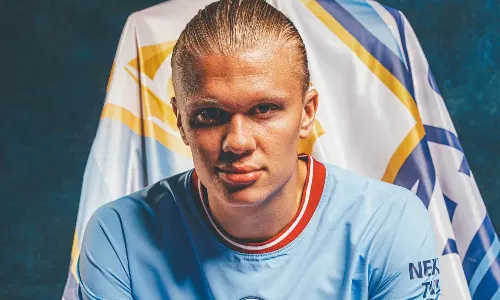 എർലിങ് ഹാളണ്ടിനെ സ്വന്തമാക്കി മാഞ്ചസ്റ്റർ സിറ്റി