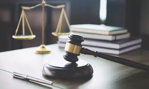 അയൽവാസികൾ തമ്മിലുള്ള തർക്കം; 45 ദിവസം യമുന നദി വൃത്തിയാക്കാൻ നിർദേശിച്ച് ഡൽഹി ഹൈക്കോടതി