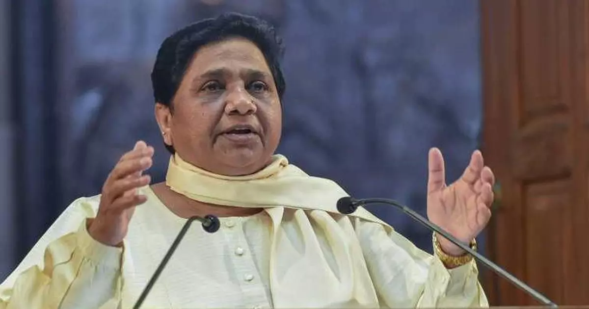 വീടുകള്‍ ബുള്‍ഡോസര്‍ കൊണ്ട് തകര്‍ക്കുന്നത് നിയമവിരുദ്ധം, ലക്ഷ്യമിടുന്നത് ഒരു സമുദായത്തെ: മായാവതി