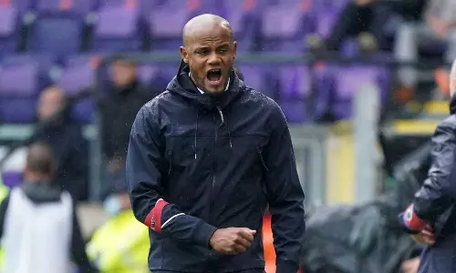 വിൻസന്റ് കൊംപനി വീണ്ടും ഇംഗ്ലണ്ടിൽ; ഇത്തവണ മാനേജർ