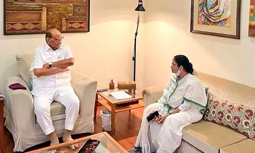 രാഷ്ട്രപതി തെരഞ്ഞെടുപ്പ്: ശരദ് പവാറുമായി കൂടിക്കാഴ്ച നടത്തി മമത ബാനർജി