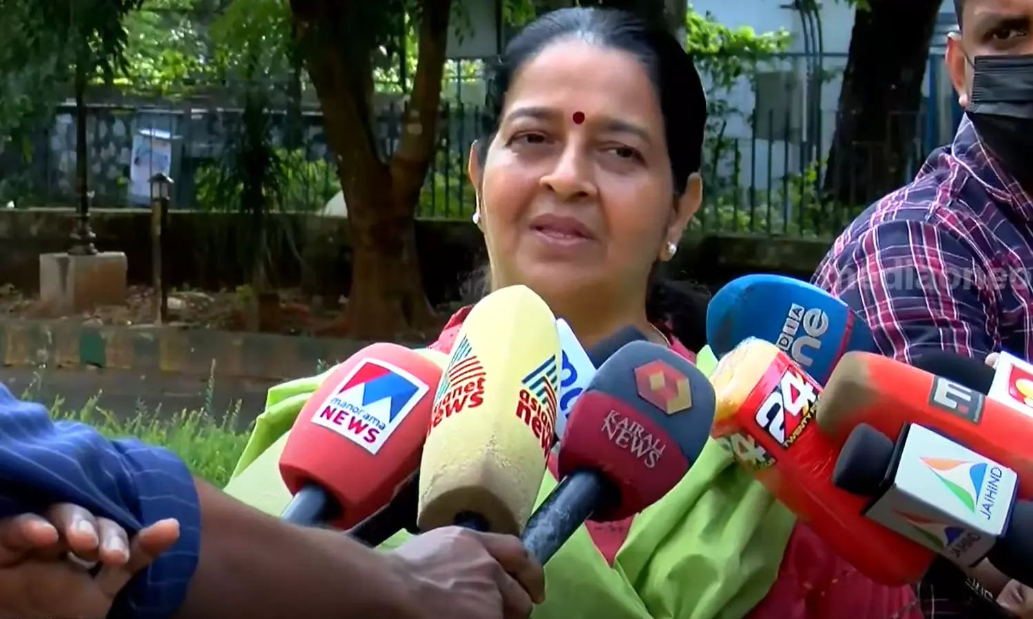 പി.ടി യുടെ നിലപാടുകൾ കണ്ടാണ് പഠിച്ചത്; അതുമായി മുന്നോട്ട് പോകുമെന്ന് ഉമാ തോമസ് പി.ടി യുടെ നിലപാടുകൾ കണ്ടാണ് പഠിച്ചത്; അതുമായി മുന്നോട്ട് പോകുമെന്ന് ഉമാ തോമസ്