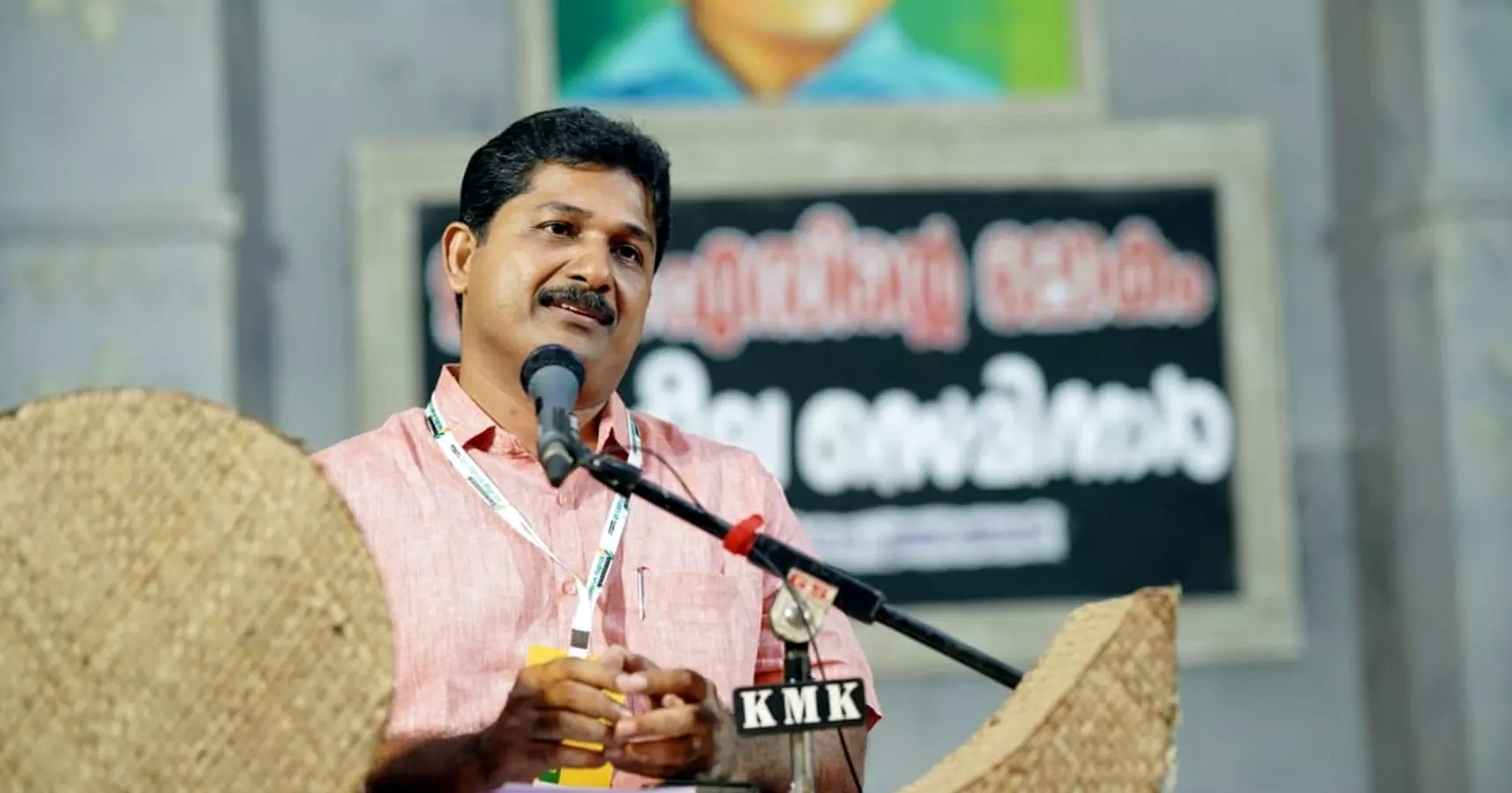 നിന്റെ അപ്പൂപ്പന്റെ അടിയന്തരത്തിൽ പങ്കെടുക്കാൻ എന്നാണ് പറയേണ്ടത്. അതു പറയുന്നില്ല; സിൽവർ ലൈനിൽ എം സ്വരാജ്