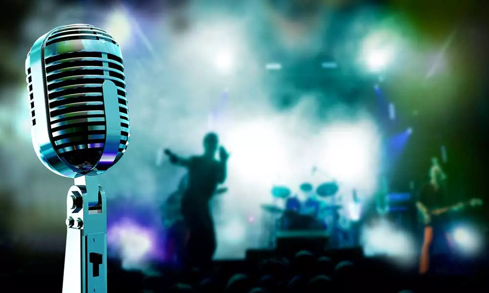 യുംനാസ് മ്യൂസിക് ഈവ് വ്യാഴാഴ്ച