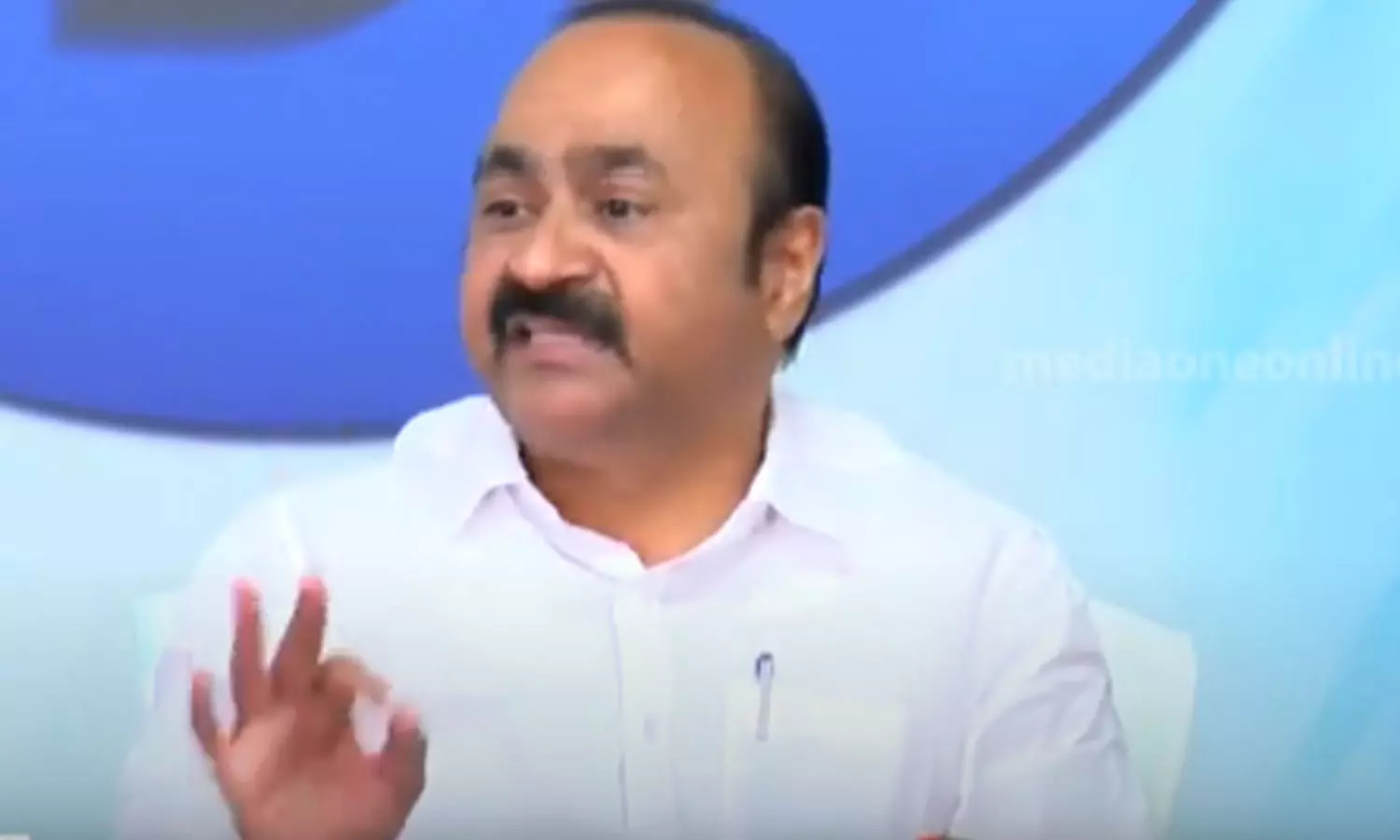 ഡിവൈഎഫ്ഐക്ക് സ്ത്രീധനം കിട്ടിയതാണോ തിരുവനന്തപുരം? രക്തസാക്ഷികളെയുണ്ടാക്കാനാണ് സിപിഎമ്മിന്റെ ശ്രമം: പ്രതിപക്ഷ നേതാവ് ഡിവൈഎഫ്ഐക്ക് സ്ത്രീധനം കിട്ടിയതാണോ തിരുവനന്തപുരം? രക്തസാക്ഷികളെയുണ്ടാക്കാനാണ് സിപിഎമ്മിന്റെ ശ്രമം: പ്രതിപക്ഷ നേതാവ്