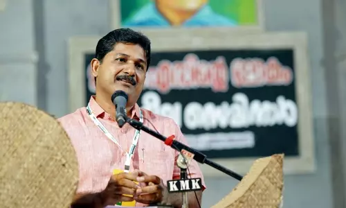 നിന്റെ അപ്പൂപ്പന്റെ അടിയന്തരത്തിൽ പങ്കെടുക്കാൻ എന്നാണ് പറയേണ്ടത്. അതു പറയുന്നില്ല; സിൽവർ ലൈനിൽ എം സ്വരാജ്