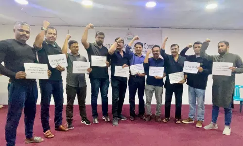 മുഖ്യമന്ത്രിയുടെ രാജിയാവശ്യപ്പെട്ട് ദമ്മാം ഒ.ഐ.സി.സിയുടെ പ്രതിഷേധം മുഖ്യമന്ത്രിയുടെ രാജിയാവശ്യപ്പെട്ട് ദമ്മാം ഒ.ഐ.സി.സിയുടെ പ്രതിഷേധം