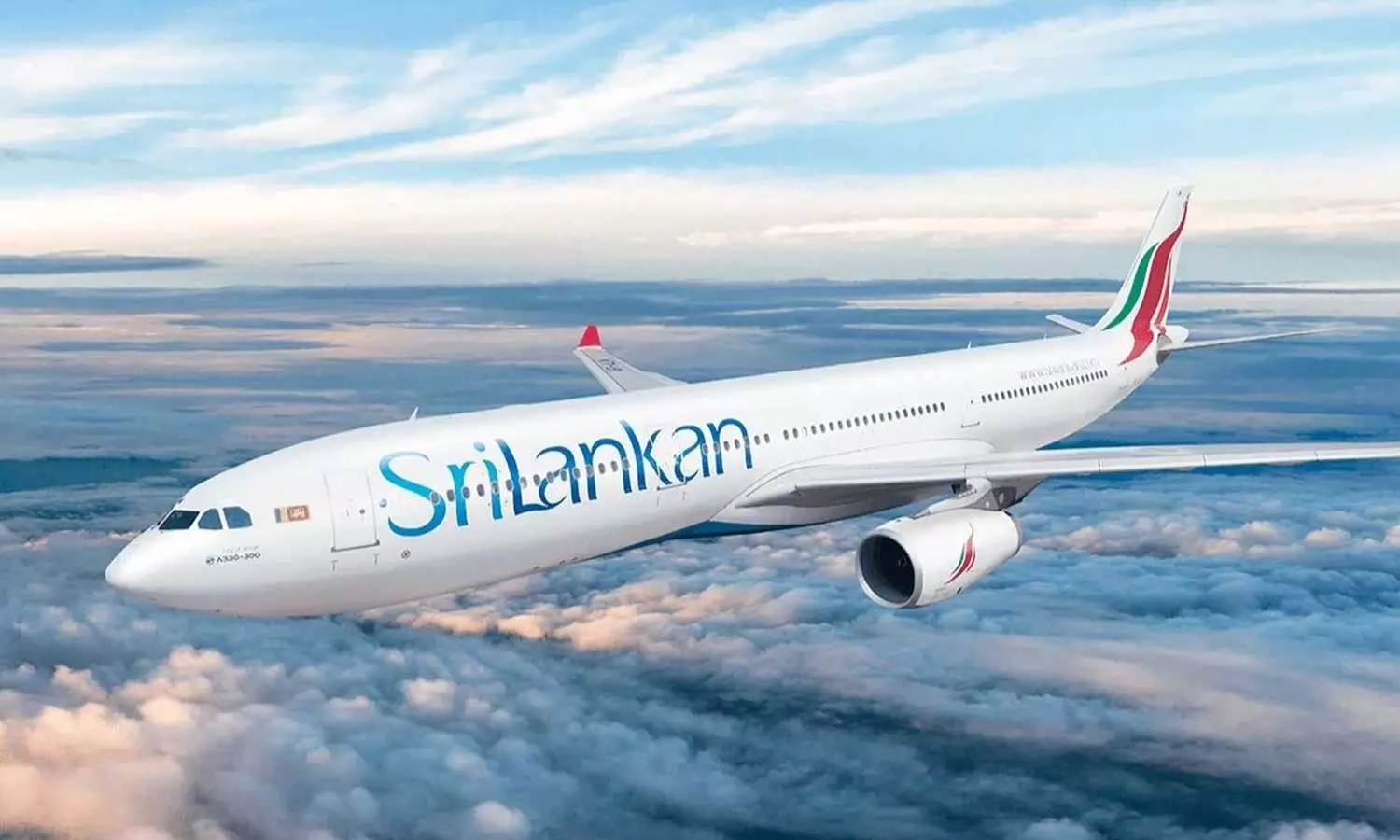 35,000 അടിയിൽ പറക്കാൻ തെറ്റായ നിർദേശം; ശ്രീലങ്കൻ പൈലറ്റുമാരുടെ സമയോചിതമായ ഇടപെടലിലൂടെ ഒഴിവായത് വൻ വിമാനദുരന്തം