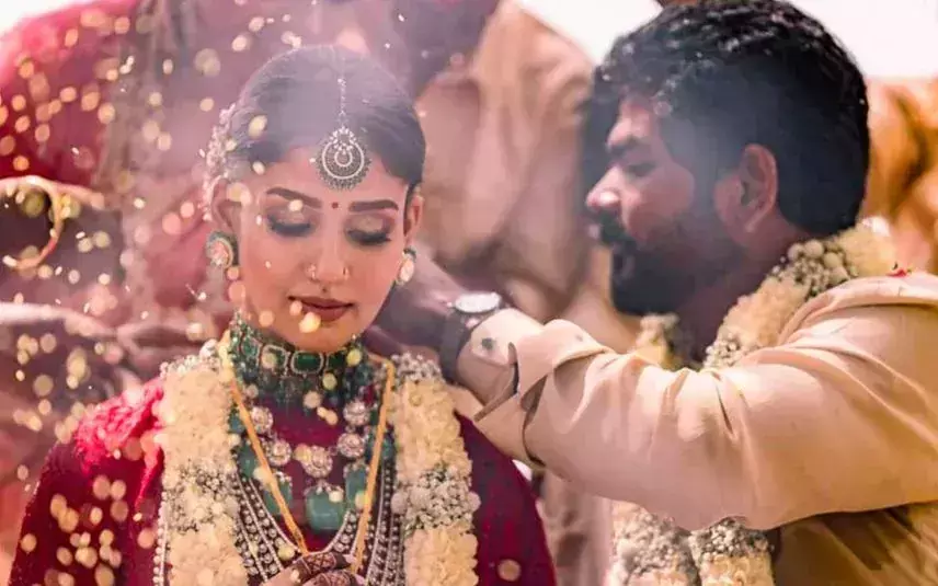 നയന്താരയ്ക്ക് കുട്ടികളുണ്ടാവില്ലെന്ന് ഡോക്ടറുടെ കമന്റ്; ചുട്ട മറുപടിയുമായി ഗായിക ചിന്മയി നയന്താരയ്ക്ക് കുട്ടികളുണ്ടാവില്ലെന്ന് ഡോക്ടറുടെ കമന്റ്; ചുട്ട മറുപടിയുമായി ഗായിക ചിന്മയി