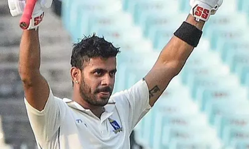 രഞ്ജിയിൽ തുടർശതകം നേടി ബംഗാൾ മന്ത്രി; വീര്യം ചോരാതെ മനോജ് തിവാരി