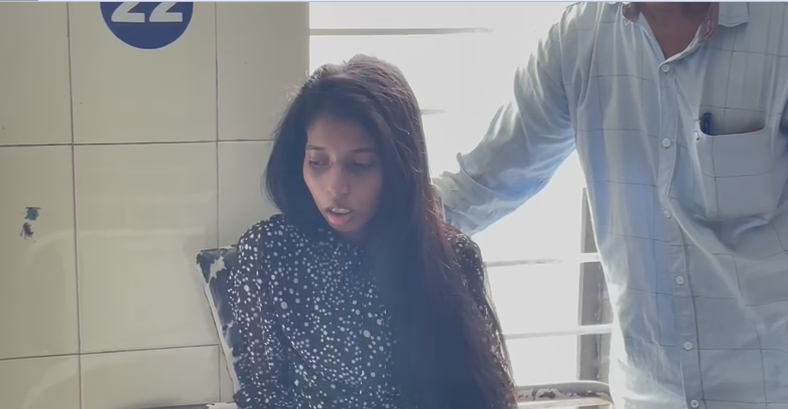 അനധികൃത മണ്ണെടുപ്പ് ഫോണില്‍ പകര്‍ത്തിയതിന് കോളേജ് വിദ്യാര്‍ഥിനിയെ മര്‍ദിച്ചതായി പരാതി