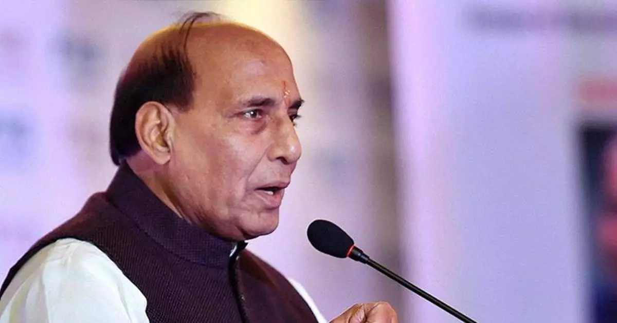 അഗ്നിപഥ് യുവാക്കള്ക്ക് സൈന്യത്തില് ചേരാനും രാജ്യത്തെ സേവിക്കാനുമുള്ള സുവര്ണാവസരമെന്ന് പ്രതിരോധ മന്ത്രി അഗ്നിപഥ് യുവാക്കള്ക്ക് സൈന്യത്തില് ചേരാനും രാജ്യത്തെ സേവിക്കാനുമുള്ള സുവര്ണാവസരമെന്ന് പ്രതിരോധ മന്ത്രി