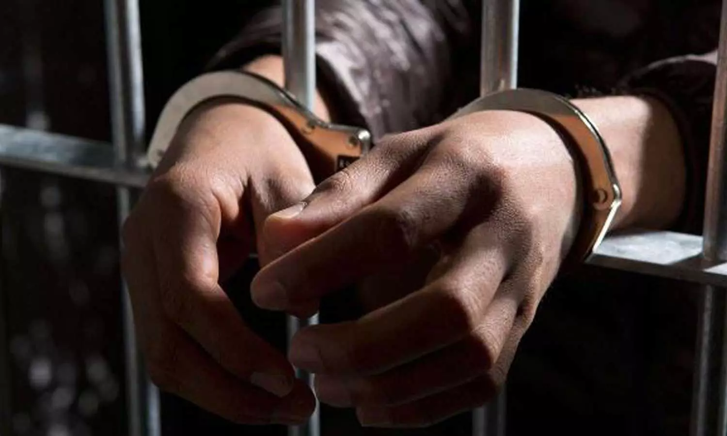 ഞാന് സഹോദരനെ കൊന്നു, എന്നെ അറസ്റ്റ് ചെയ്യൂ; ജീവിക്കാൻ വഴിയില്ലാതെ പൊലീസിന് മുന്നിൽ കീഴടങ്ങി യുവാവ്... ഒടുവിൽ സത്യം പുറത്ത് ഞാന് സഹോദരനെ കൊന്നു, എന്നെ അറസ്റ്റ് ചെയ്യൂ; ജീവിക്കാൻ വഴിയില്ലാതെ പൊലീസിന് മുന്നിൽ കീഴടങ്ങി യുവാവ്... ഒടുവിൽ സത്യം പുറത്ത്