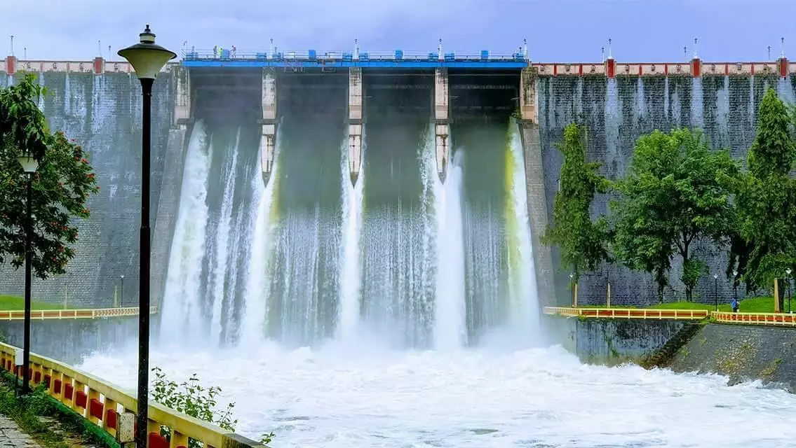 നെയ്യാർ ഡാമിന്റെ നാല് ഷട്ടറുകളും നാളെ ഉയർത്തും നെയ്യാർ ഡാമിന്റെ നാല് ഷട്ടറുകളും നാളെ ഉയർത്തും