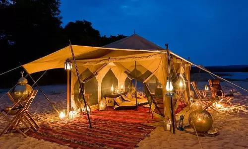 അറബ് കൂടാരങ്ങളൊരുക്കി ലോകകപ്പ് ആരാധകരെ വരവേല്ക്കാന് ഖത്തര് അറബ് കൂടാരങ്ങളൊരുക്കി ലോകകപ്പ് ആരാധകരെ വരവേല്ക്കാന് ഖത്തര്