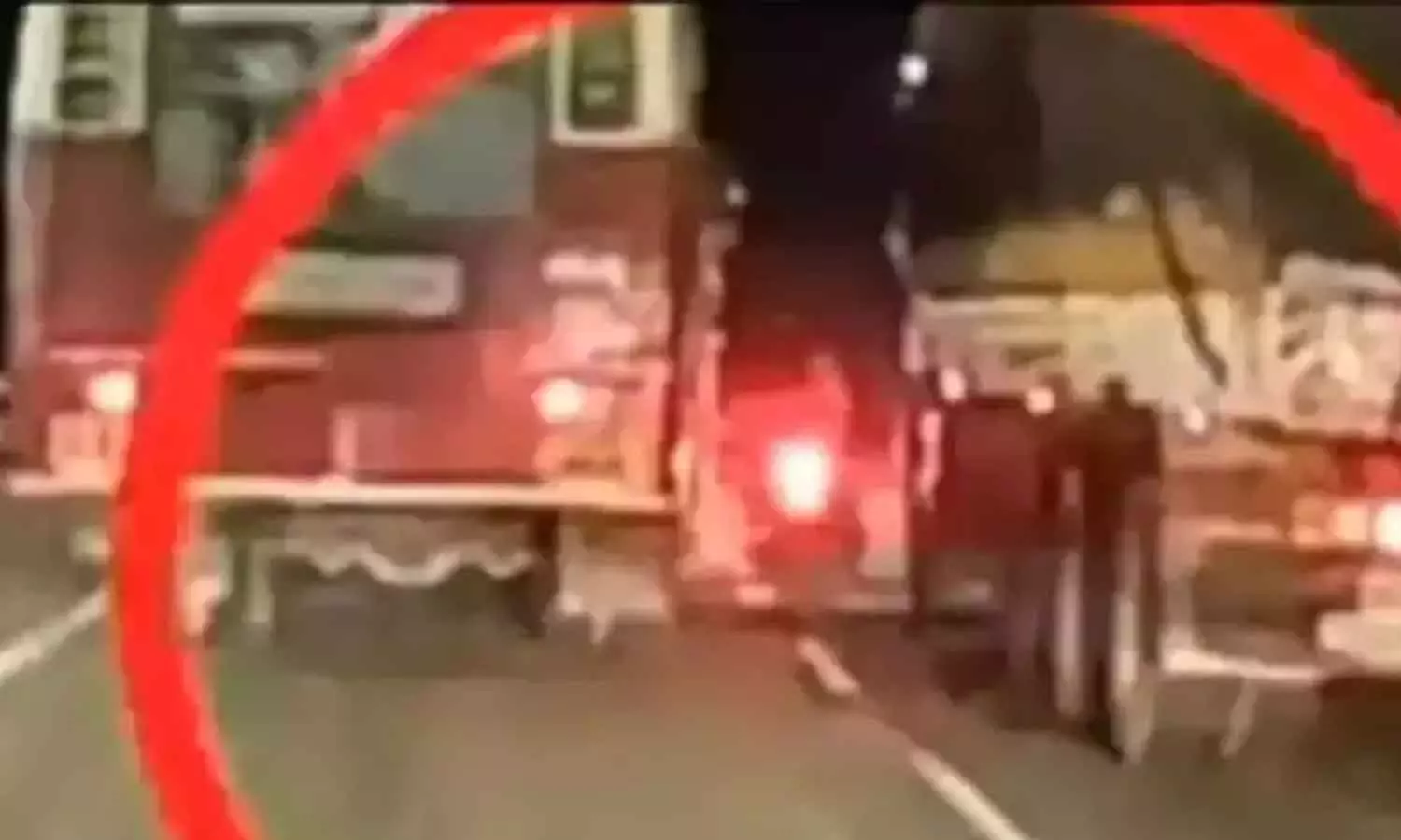 കുഴൽമന്ദത്ത് കെഎസ്ആർടിസി ബസ് ഇടിച്ച് യുവാക്കൾ മരിച്ച സംഭവം; ഡ്രൈവർക്ക് വീഴ്ചയെന്ന് റിപ്പോർട്ട്