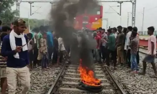 അഗ്നിപഥ് പ്രതിഷേധം: ബിഹാറില്‍ റെയില്‍വെയ്ക്ക് 700 കോടിയുടെ നഷ്ടം