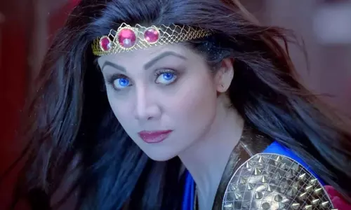 ശിൽപ്പ ഷെട്ടിയുടെ ചിത്രവും വീണു; രണ്ടു ദിവസത്തിനിടെ നേടിയത് 97 ലക്ഷം!