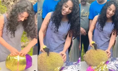 ഇതിലും നല്ലൊരു കേക്കില്ല; പിറന്നാള്‍ ദിനം ചക്ക മുറിച്ച് ആഘോഷിച്ച് ദര്‍ശന രാജേന്ദ്രന്‍