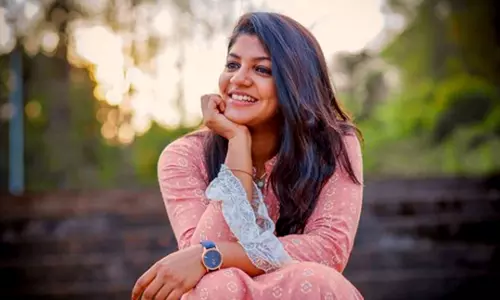 അപര്ണ ബാലമുരളിയുടെ ഇനി ഉത്തരം ചിത്രീകരണം പൂര്ത്തിയായി അപര്ണ ബാലമുരളിയുടെ ഇനി ഉത്തരം ചിത്രീകരണം പൂര്ത്തിയായി