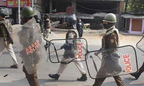 2021 മേയ് മുതൽ അസം പൊലീസ് കൊന്നത് 51 പേരെ; വ്യാജ ഏറ്റുമുട്ടലാണോയെന്ന് അന്വേഷിക്കണമെന്ന് ഹരജി 2021 മേയ് മുതൽ അസം പൊലീസ് കൊന്നത് 51 പേരെ; വ്യാജ ഏറ്റുമുട്ടലാണോയെന്ന് അന്വേഷിക്കണമെന്ന് ഹരജി