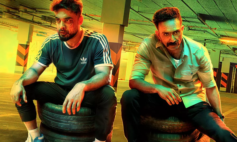 ഒരു പാർട്ടിക്ക് വിളിച്ചാൽ വരുവോ ?; തല്ലുമാല പുതിയ പോസ്റ്റര്‍, റിലീസ് തിയതി പ്രഖ്യാപിച്ചു