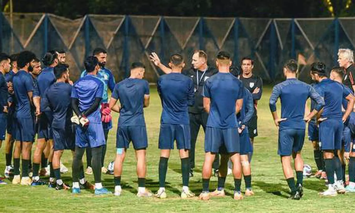 എ.എഫ്.സി ഏഷ്യൻ കപ്പ് യോഗ്യത: ഇന്ത്യയുടെ വിജയത്തിൽ ജ്യോതിഷത്തിനും പങ്കോ? 16 ലക്ഷം മുടക്കിയെന്ന്, വിവാദം