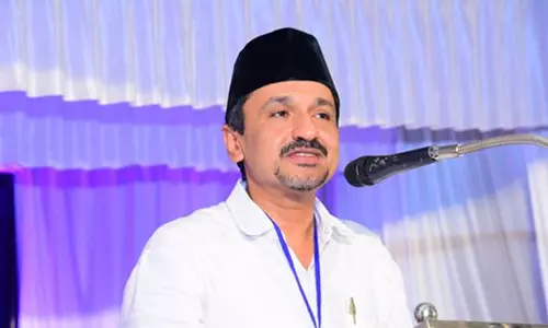 ആരെങ്കിലും വിളിച്ചാൽ അപ്പോഴേക്കും പോകേണ്ട; കെ.എൻ.എ ഖാദറിനെതിരെ പരോക്ഷ വിമർശനവുമായി സാദിഖലി തങ്ങൾ