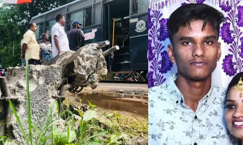 ഇലക്ട്രിക് പോസ്റ്റ് വീണ് യുവാവ് മരിച്ച സംഭവം; കരാറുകാരന്‍ കസ്റ്റഡിയില്‍.