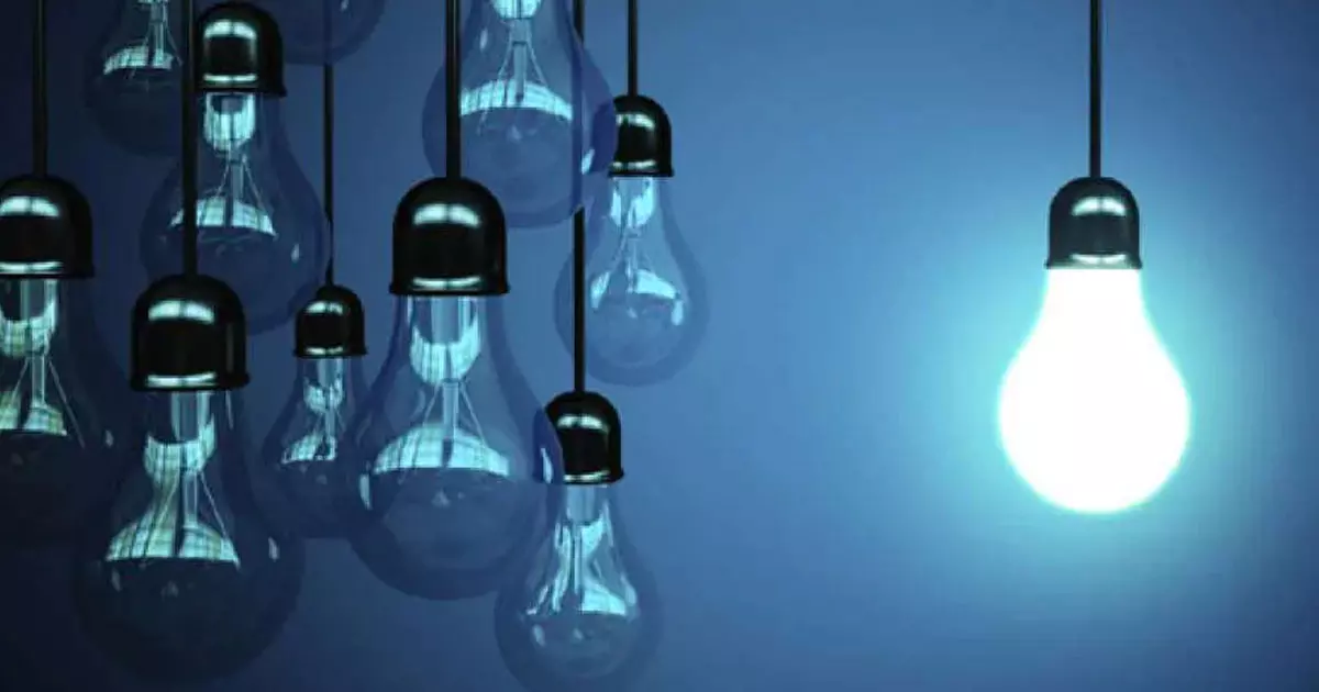 വൈദ്യുതി ചാര്ജ് വര്ധിപ്പിക്കും; പുതുക്കിയ നിരക്ക് പ്രഖ്യാപനം നാളെ വൈദ്യുതി ചാര്ജ് വര്ധിപ്പിക്കും; പുതുക്കിയ നിരക്ക് പ്രഖ്യാപനം നാളെ