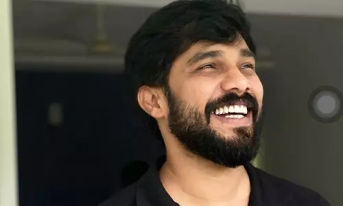 ആസിഫ് അലി ആദ്യം വാങ്ങിയ കാറിന്‍റെ സെയിൽസ് എക്സിക്യുട്ടീവ് ഞാനാണ്, അന്ന് വലിയ വഴക്കായി: പഴയ കഥ പറഞ്ഞ് ഷറഫുദ്ദീന്‍