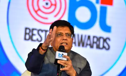 മഹാരാഷ്ട്രയിൽ ശിവസേന-എൻസിപി-കോൺഗ്രസ് അവിശുദ്ധ സഖ്യം തകരുമെന്ന് കേന്ദ്രമന്ത്രി പിയൂഷ് ഗോയൽ