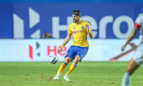 നന്ദി ബ്ലാസ്റ്റേഴ്സ്, വിട പറയുന്നു; മഞ്ഞപ്പടയോട് ബൈ പറഞ്ഞ് സിപോവിച്ച് നന്ദി ബ്ലാസ്റ്റേഴ്സ്, വിട പറയുന്നു; മഞ്ഞപ്പടയോട് ബൈ പറഞ്ഞ് സിപോവിച്ച്