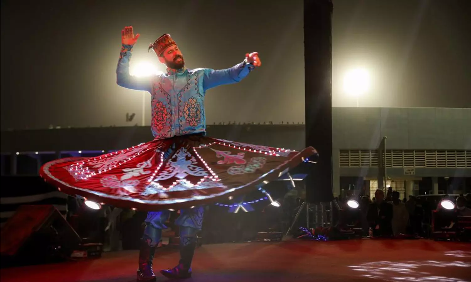 ലോകകപ്പ് സമയത്ത് ആരാധകരെ ആനന്ദിപ്പിക്കാൻ കലാകാരന്മാരെ ക്ഷണിച്ച് ഖത്തർ ലോകകപ്പ് സമയത്ത് ആരാധകരെ ആനന്ദിപ്പിക്കാൻ കലാകാരന്മാരെ ക്ഷണിച്ച് ഖത്തർ