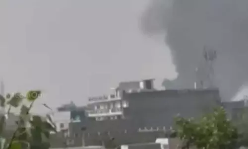 ഡൽഹിയിലെ രോഹിണിയിൽ തീപിടിത്തം; ബാദ്ലി ഗാവിലെ കെട്ടിടങ്ങൾക്ക് തീപിടിച്ചു ഡൽഹിയിലെ രോഹിണിയിൽ തീപിടിത്തം; ബാദ്ലി ഗാവിലെ കെട്ടിടങ്ങൾക്ക് തീപിടിച്ചു