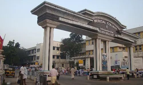 സർക്കാർ ഉത്തരവിന് പുല്ലുവില; തിരുവനന്തപുരം മെഡിക്കൽ കോളജിൽ നിയമനം കുടുംബശ്രീ വഴി