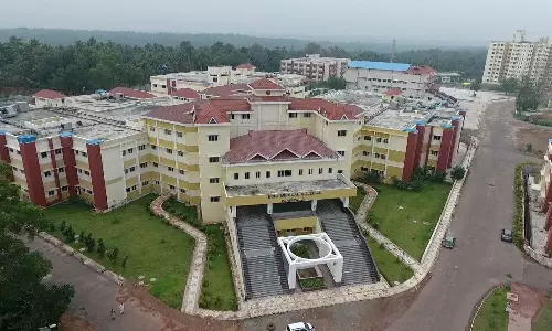 കൊല്ലം മെഡിക്കല് കോളേജ് പുതിയ ഘട്ടത്തിലേക്ക്; ആദ്യമായി മെഡിക്കല് പിജി സീറ്റുകള്ക്ക് അനുമതി കൊല്ലം മെഡിക്കല് കോളേജ് പുതിയ ഘട്ടത്തിലേക്ക്; ആദ്യമായി മെഡിക്കല് പിജി സീറ്റുകള്ക്ക് അനുമതി