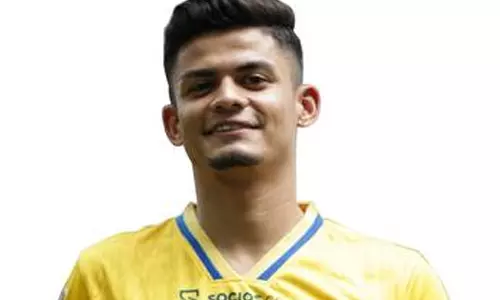 യുവ താരം സൗരവ് കേരളാ ബ്ലാസ്റ്റേഴ്സില്‍