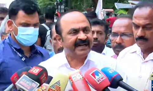 സുരക്ഷാ ജീവനക്കാരെ മർദിച്ച ഡിവൈഎഫ്‌ഐ പ്രവർത്തകർക്ക് ജാമ്യം നൽകിയതിനെ വിമർശിച്ച് വി.ഡി സതീശൻ