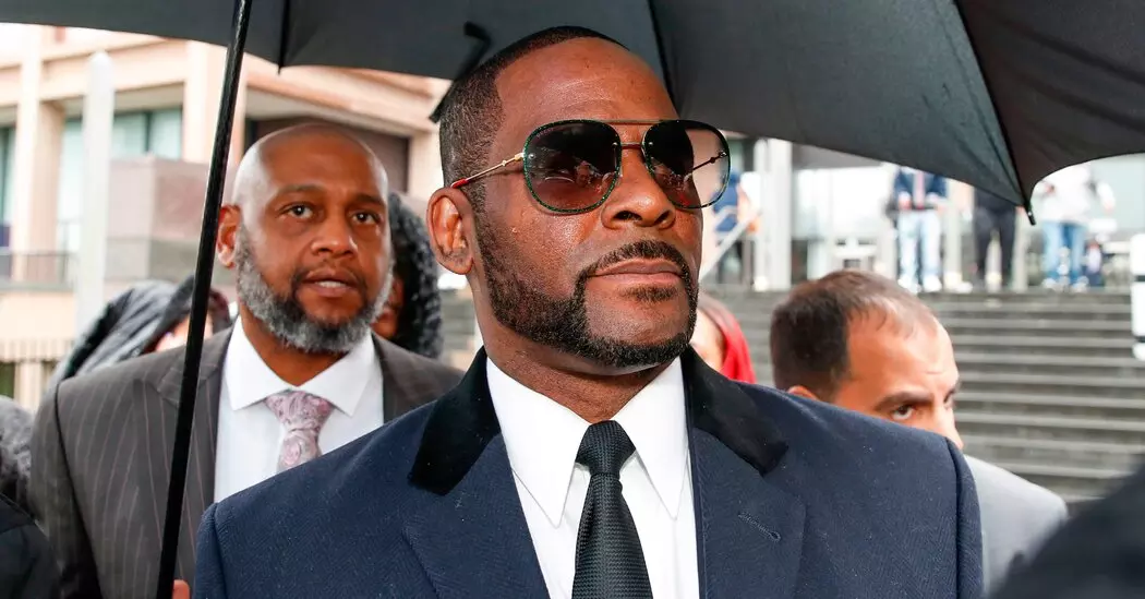 ലൈംഗികാതിക്രമക്കേസ്; അമേരിക്കന് ഗായകന് ആര്.കെല്ലിക്ക് 30 വര്ഷം തടവ് ലൈംഗികാതിക്രമക്കേസ്; അമേരിക്കന് ഗായകന് ആര്.കെല്ലിക്ക് 30 വര്ഷം തടവ്