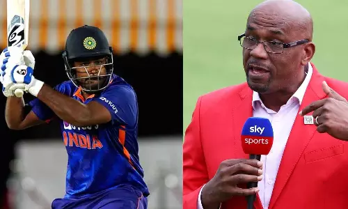 സഞ്ജു അസാധാരണ പ്രതിഭ, പ്രോത്സാഹിപ്പിക്കുന്നത് തുടരണം: ഇയാൻ ബിഷപ്പ്‌