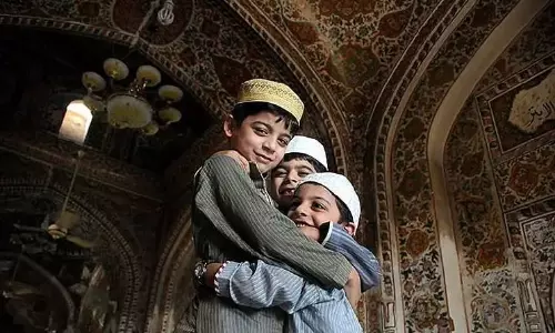 മാസപ്പിറ കണ്ടു; കേരളത്തിൽ ബലിപെരുന്നാൾ ജൂലൈ 10ന് മാസപ്പിറ കണ്ടു; കേരളത്തിൽ ബലിപെരുന്നാൾ ജൂലൈ 10ന്