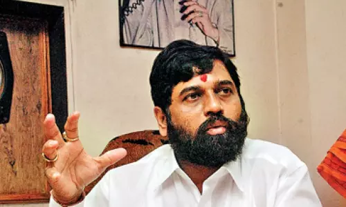 ഒരേയൊരു ഏക്‌നാഥ് ...