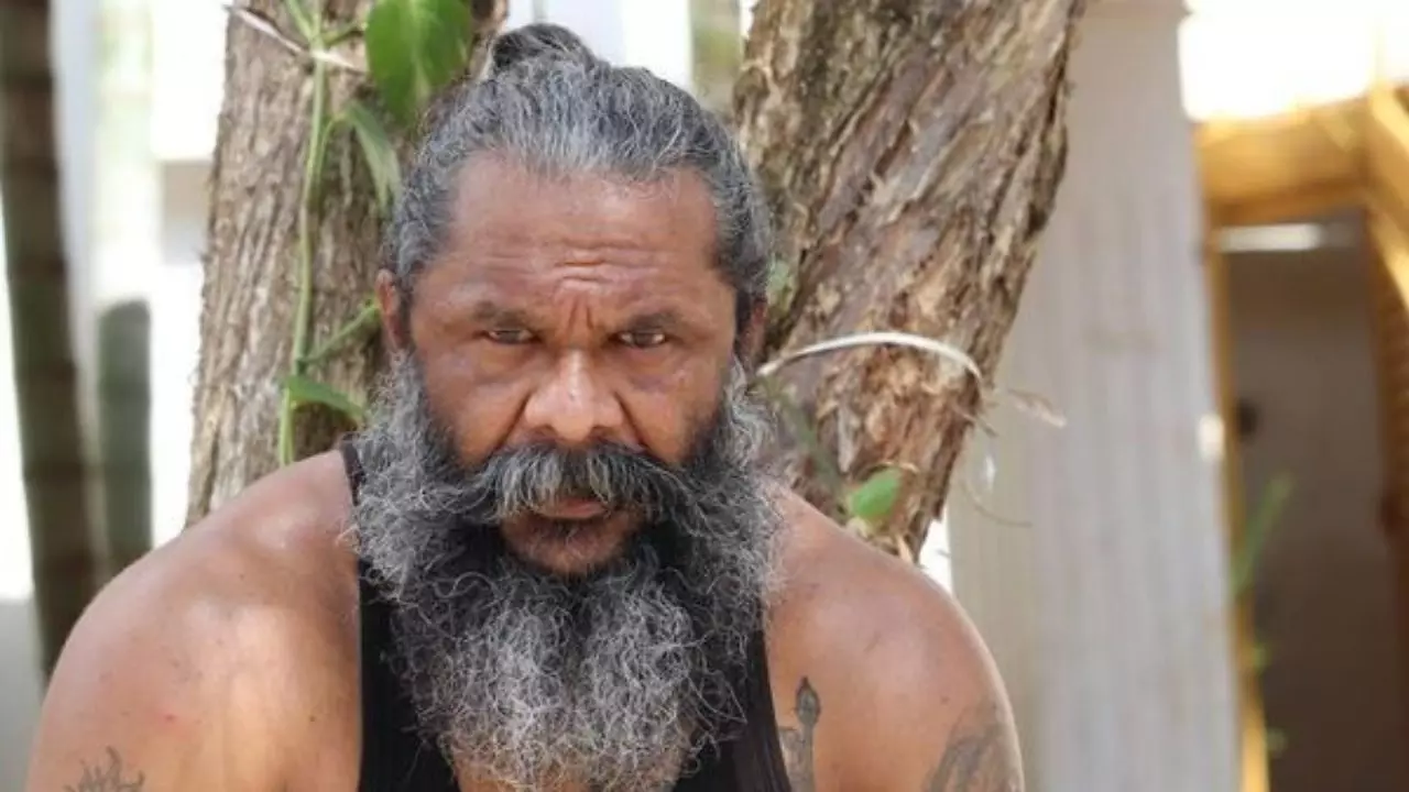 കാറും ട്രക്കും കൂട്ടിയിടിച്ച് അപകടം; കെജിഎഫ് താരം രക്ഷപ്പെട്ടത് തലനാരിഴക്ക്