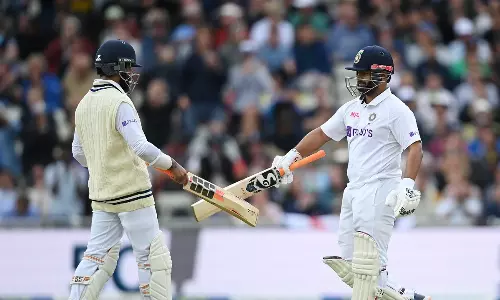 വെള്ളക്കുപ്പായത്തിൽ ഏകദിനം കളിച്ച് പന്ത്; ഇന്ത്യ-ഇംഗ്ലണ്ട് അവസാന ടെസ്റ്റിൽ ആദ്യ ഇന്നിങ്‌സിൽ റിഷഭ് പന്തിന് സെഞ്ച്വറി